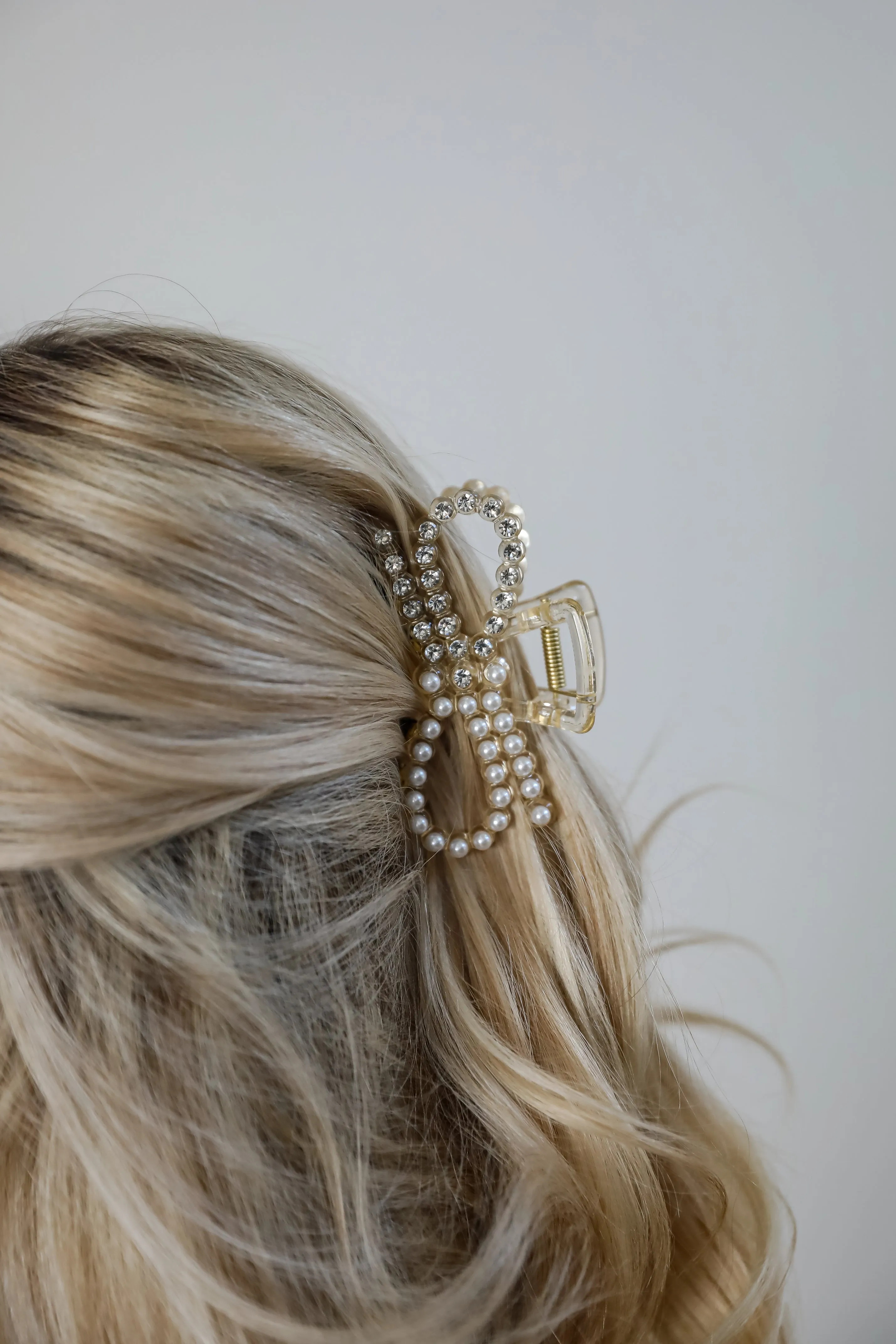 Bejeweled Beauty Rhinestone   Pearl Bow Claw Hair Clip
