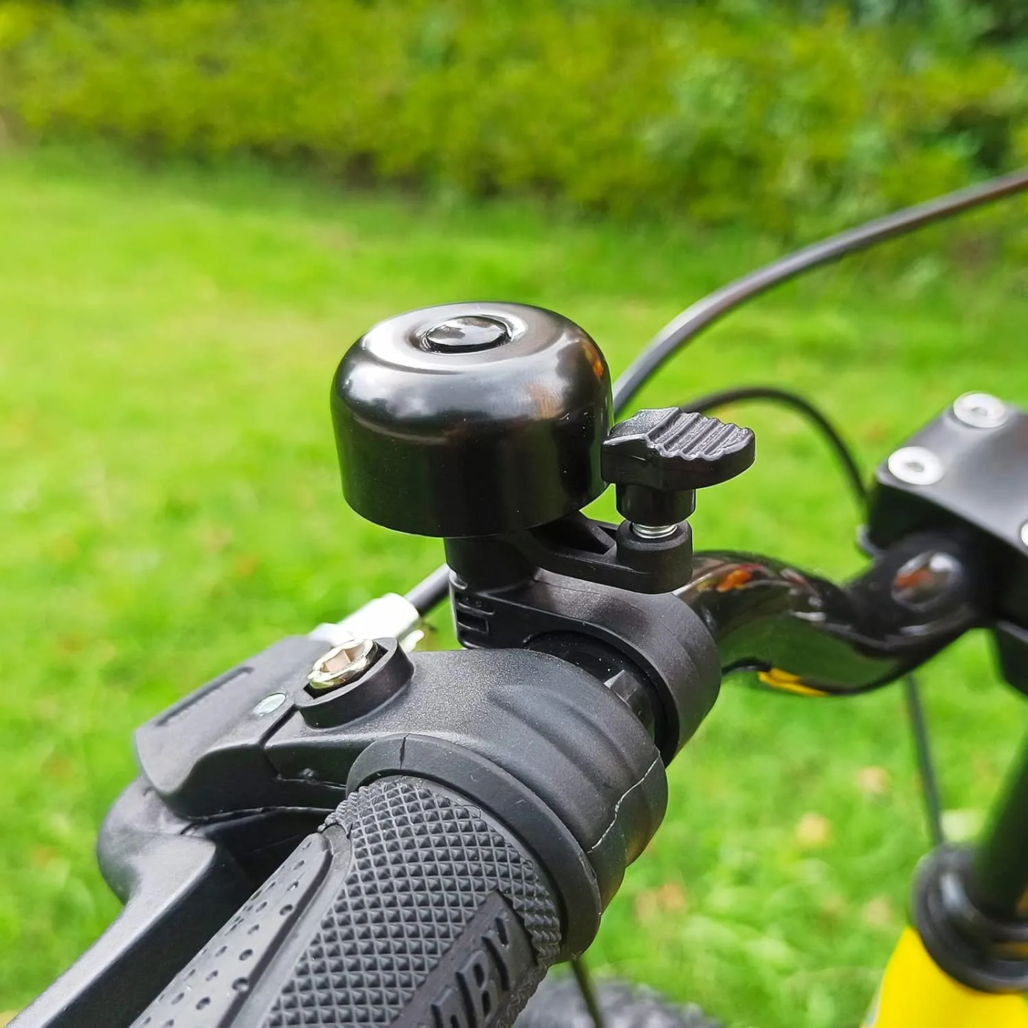 Bike Bell, Cute Mini Bicycle Bell, Crisp Bike Bells for Adults and Kids, Bicycle Bells for Handlebars, Loud Cycling Ring Bell for Road Bike Mountain Bike Scooter