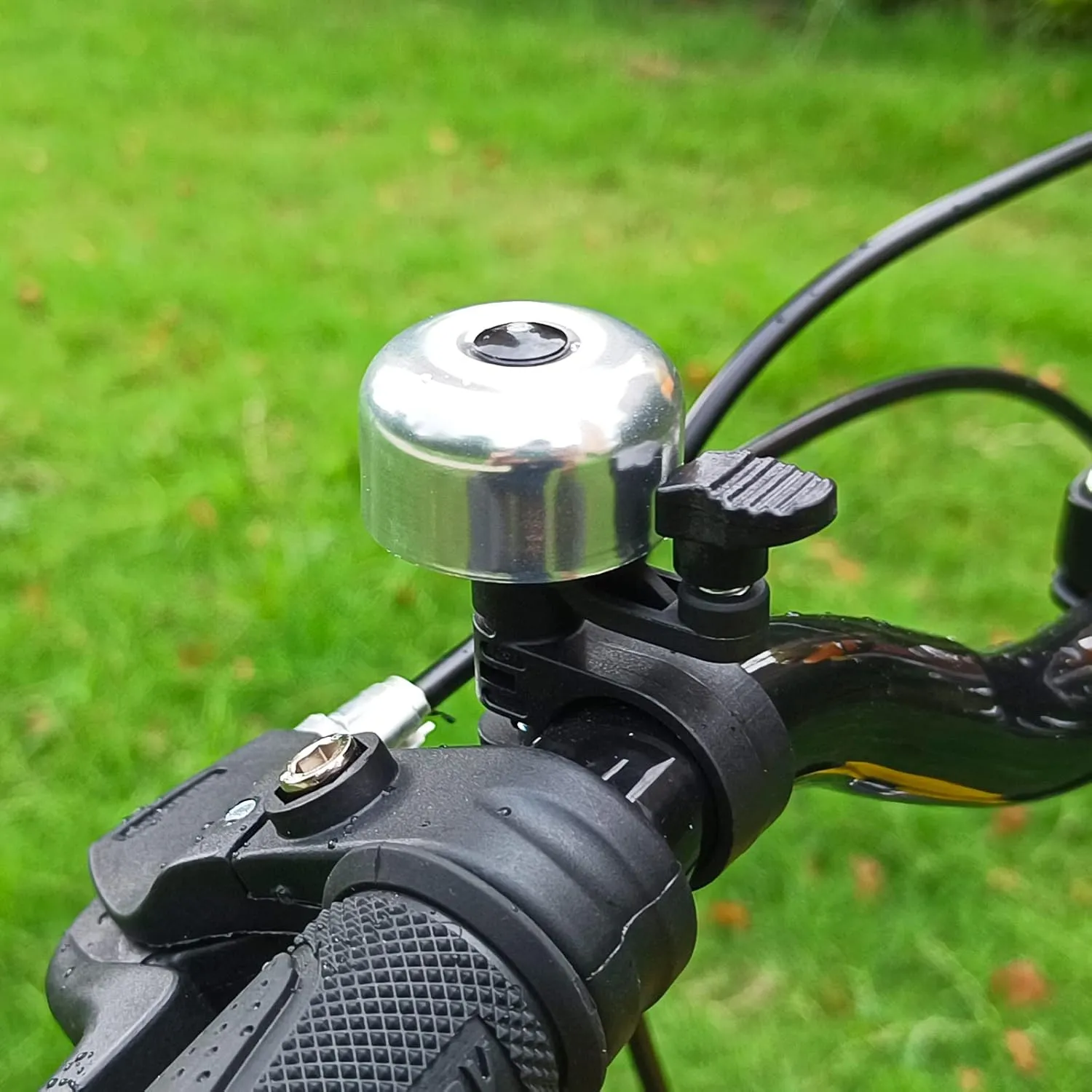 Bike Bell, Cute Mini Bicycle Bell, Crisp Bike Bells for Adults and Kids, Bicycle Bells for Handlebars, Loud Cycling Ring Bell for Road Bike Mountain Bike Scooter