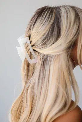 Chic Presentation White Acrylic Claw Hair Clip