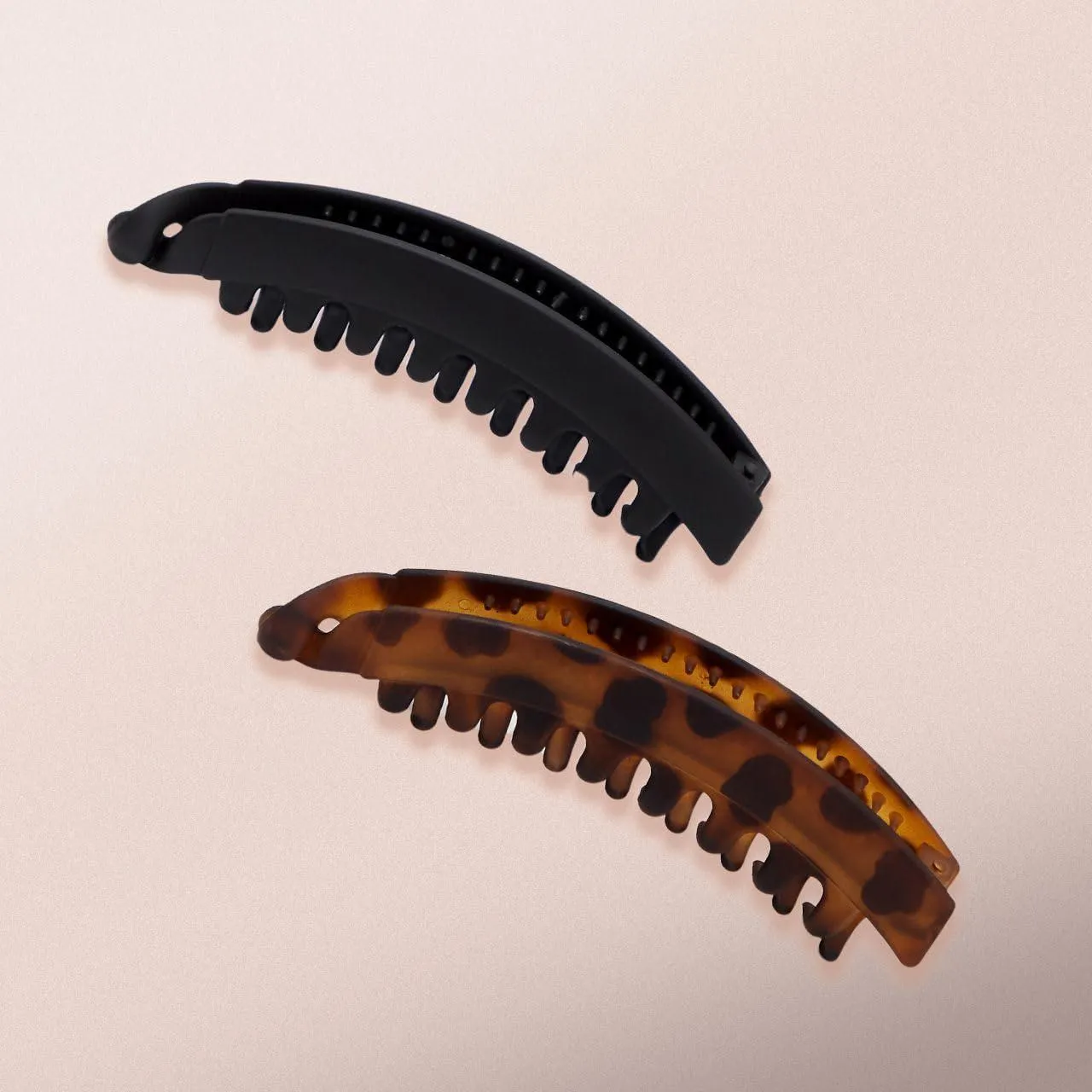 Kitsch Banana Hair Clips For Women Large Banana Clip 大号香蕉发夹 2pc Set